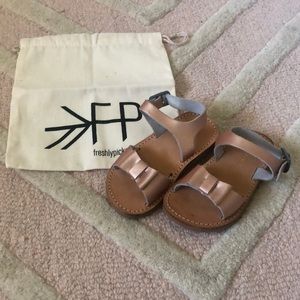 Rose gold bow little girl sandals!